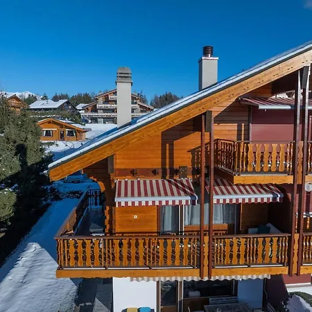 Apartment - Fabulous 2-bedroomed Flat *