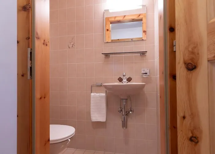 Appartement - Fabulous 2-bedroomed Flat